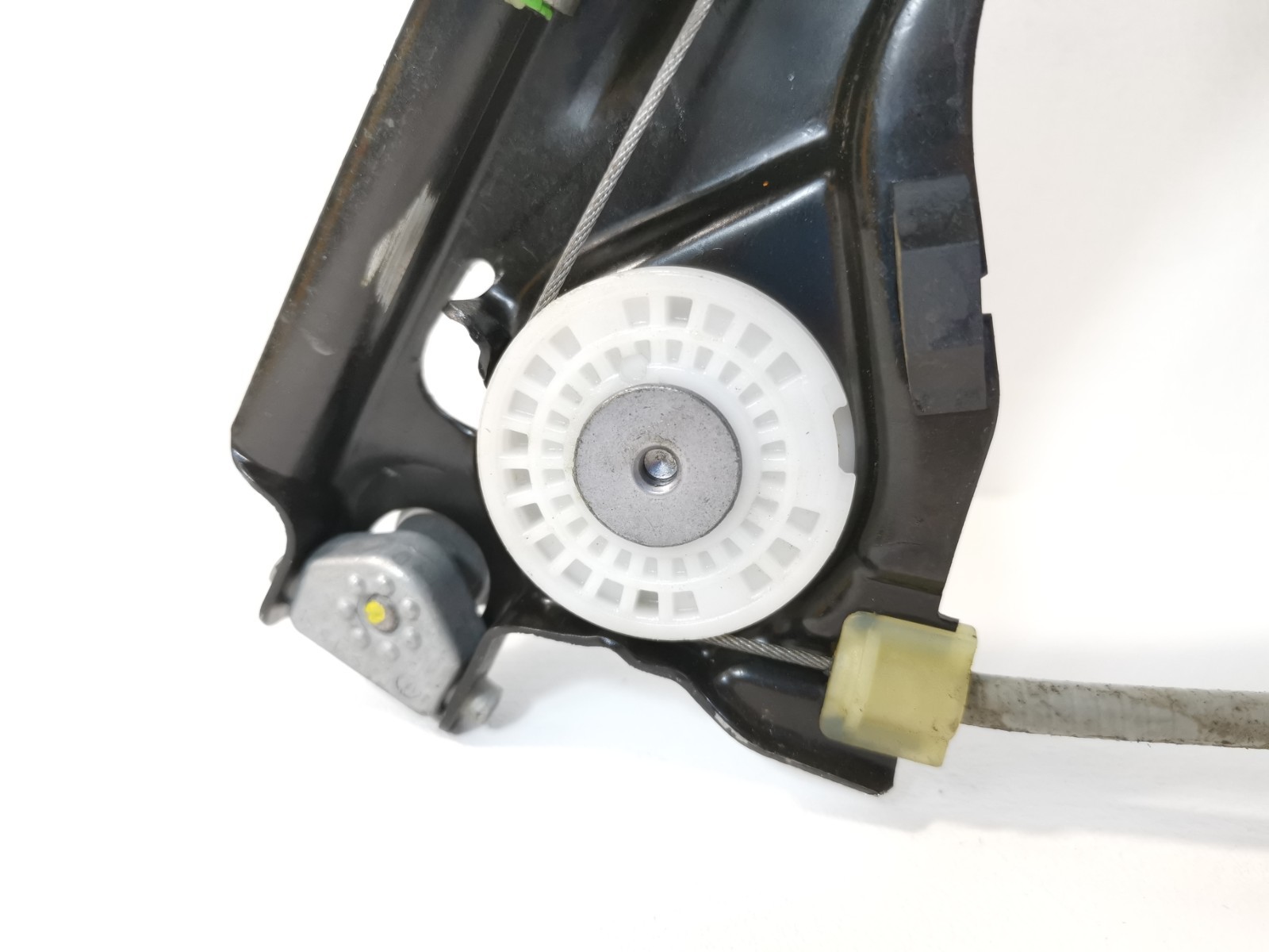 Maserati Levante 2018 AWD 3.0 L Front Left Door Window Regulator With Motor OEM