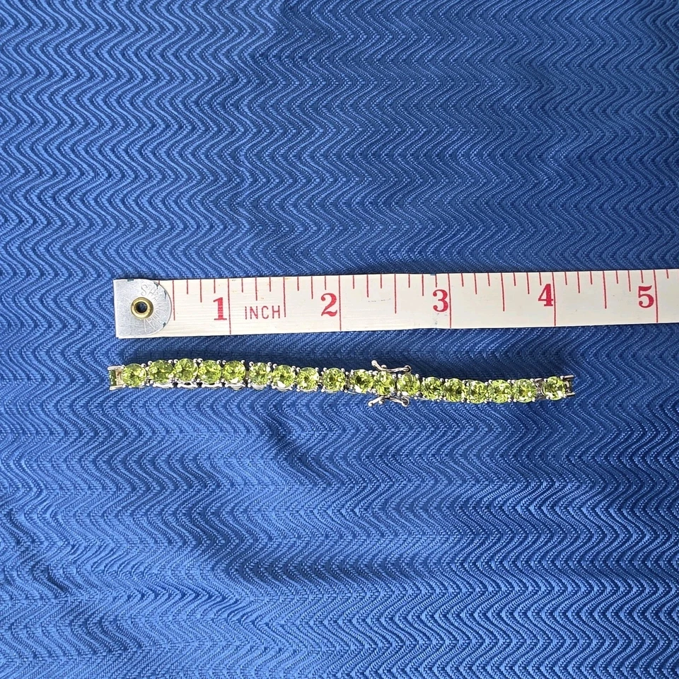 Brazalete tenis vintage de plata de ley facetado peridoto verde 8" Foto 4 de 4