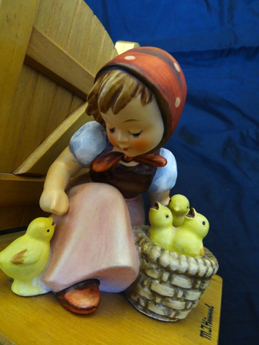 (2) Vintage Hummel Figurine Bookends Boy w/ Bunnies Girl w/ Chicks - Picture 22 of 24