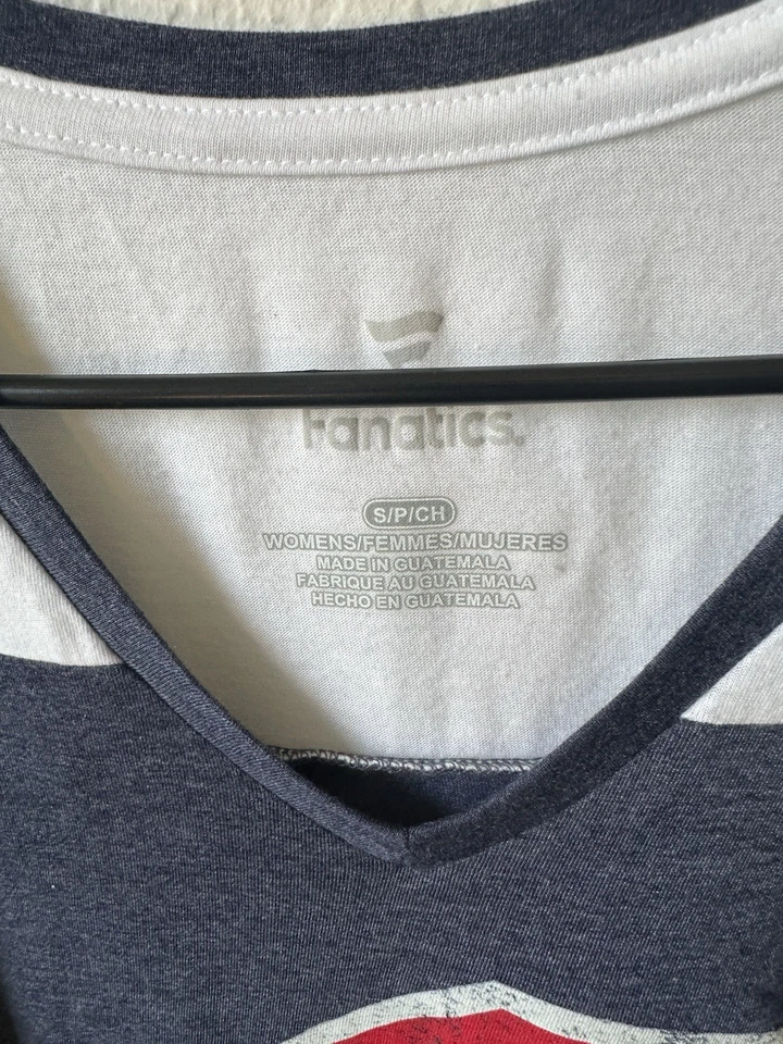 Women’s Small Cleveland Guardians FANATICS long Sleeve Raglan T-Shirt NWT - Image 2 of 4