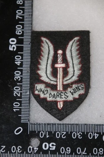 BRITISH ARMY WW2 TYPE VARIATION SAS SPECIAL AIR SERVICE BERET BADGE
