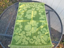Vintage green Cannon Monticello Sculptured floral hand towel