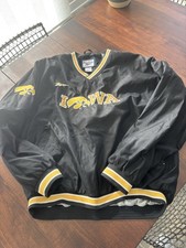 Vintage Iowa Hawkeyes Reebok Vneck Windbreaker, XL