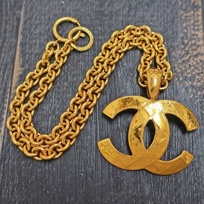 Chanel Logo Cc Chain Necklace CHANEL Gold Plated CC Logos Charm