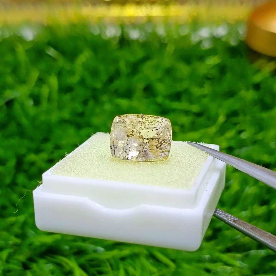 5.2 Carats Cusion Cut Light Yellow Color Natural Scapolite Gemstone - Image 2 of 4