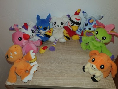 Auswahl: Digimon Plüschtiere Gatomon, Hawkmon, Veemon ...