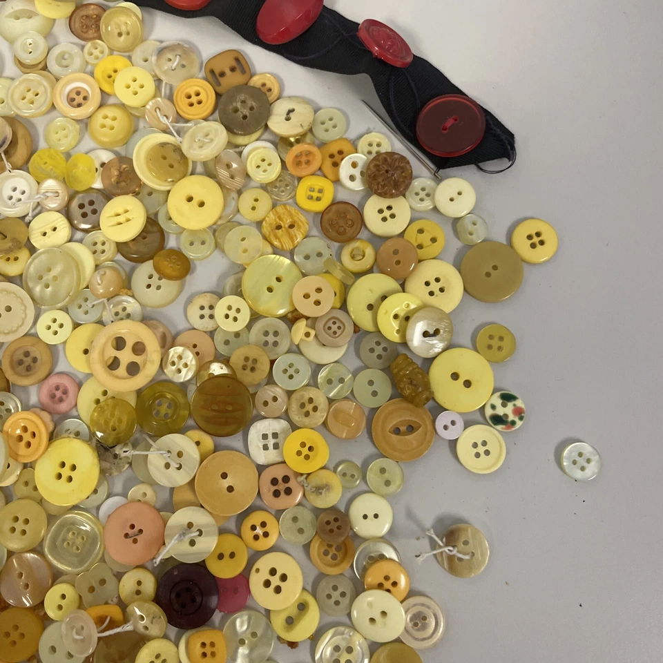 Vintage Buttons Black Yellow Orange Tan Peach  Plastic Assorted 4,2 Hole Shank - Image 3 of 4