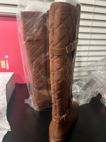 Isaac Mizrahi Live! Quilted Wide Calf Boots – Cognac Leather – Size 8.5 - Imagen 4 de 4