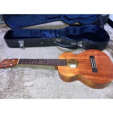 Ukulele Kamaka HF-3 Tenor S/N 133055 mit Hart...