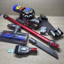 Genuine Dyson V8 Vacuum Cleaner Fully working
