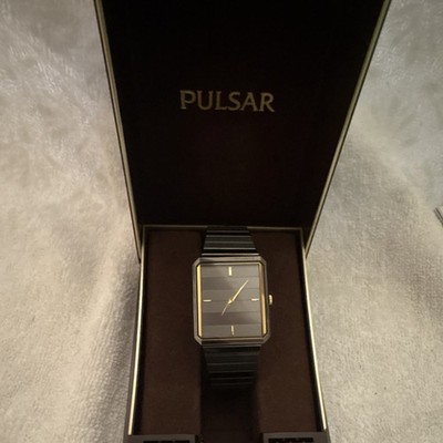Pulsar Men's Quartz Analog Black Rectangular Watch w/ Box & Manual