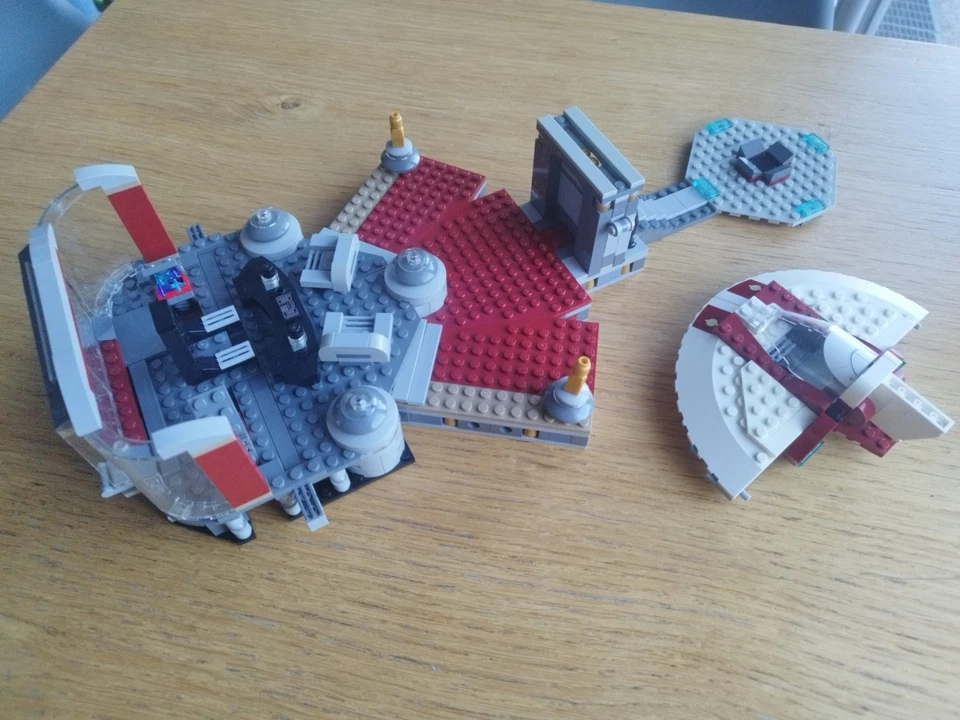 LEGO Star Wars 9526 Palpatine's Arrest, photo 3 sur 5