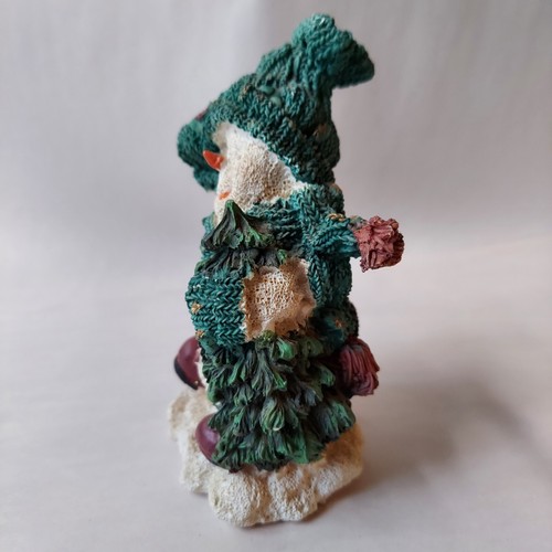 Estatuilla de muñeco de nieve con árbol resina 5" verde ondulante rojo blanco texturizado Navidad - Imagen 2 de 10