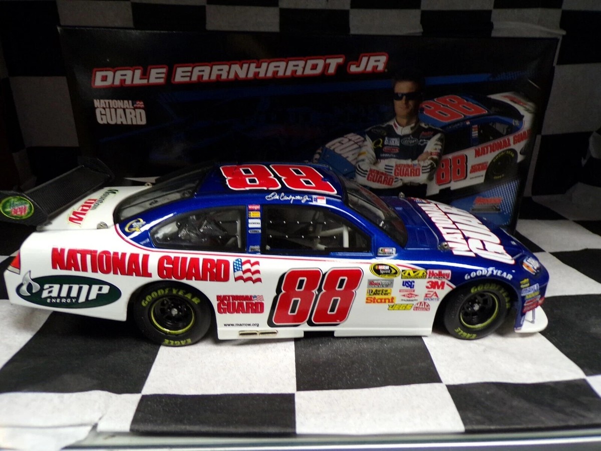 Dale Earnhardt Jr #88 - Impala SS 2009 1:24 - Voiture NASCAR Neuve Sous Boîtier