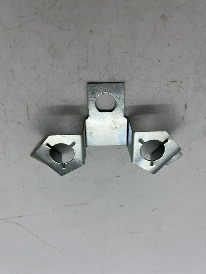 MGC GT & Roadster Indicator Warning Light Bracket AHH6275 NOS 1966-70 also MGB - image 2 of 4