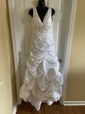 Kenedi Ash Wedding Dress Pick Up Sleeveless Beaded Waist Classic Style V-Neck