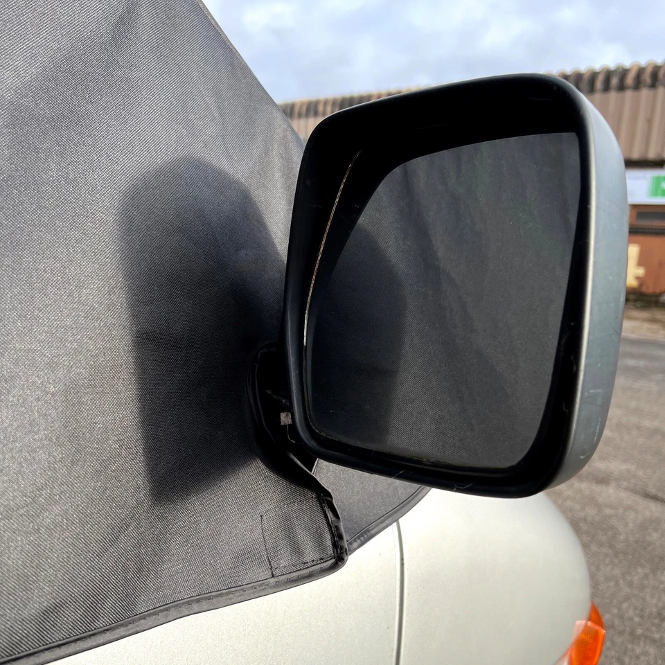 Cubierta para parabrisas Toyota HiAce/Granvia persianas negras protección contra heladas Foto 4 de 4