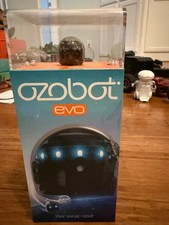 Ozobot Evo Starter kit with rextra skins and decorations, missing charging cable