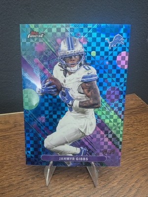 Jahmyr Gibbs Blue Xfractor /99 2025 Topps Finest Detroit Lions #75 NFL