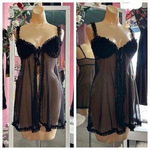 Vintage Y2K 2000s Victoria’s Secret Black Lingerie Cami Top Open Front Fairy M