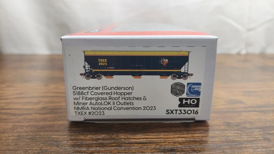 HO Scaletrains SXT33016 Greenbrier 5188CF Covered Hopper NMRA TXES #2023 - Image 2 of 4