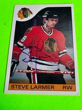 STEVE LARMER 1985-86 O-PEE-CHEE #132 CHICAGO BLACK HAWKS AUTO/SIGNED