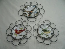 Vtg Porcelain Bird Plates Hand Painted with Wire Frames Wall Decor Japan 7" & 9"