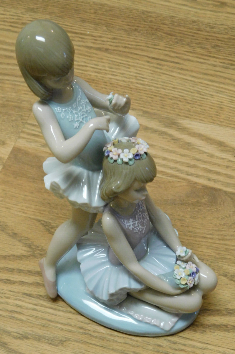 Lladro First Ballet Figure, Ballerina Girls Flowers, 5714, w/Box
