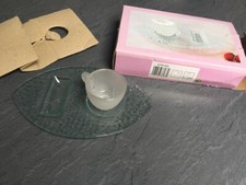 tasse et sous tasse en verre neuve