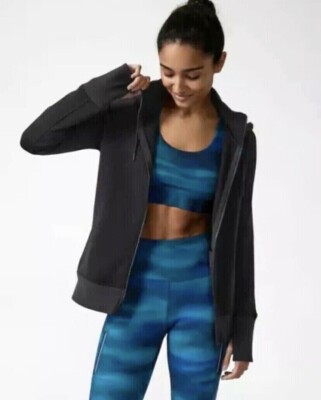 Athleta XS Altitude Triumph Hoodie Black Polartec Top Warm Winter Workout Jacket