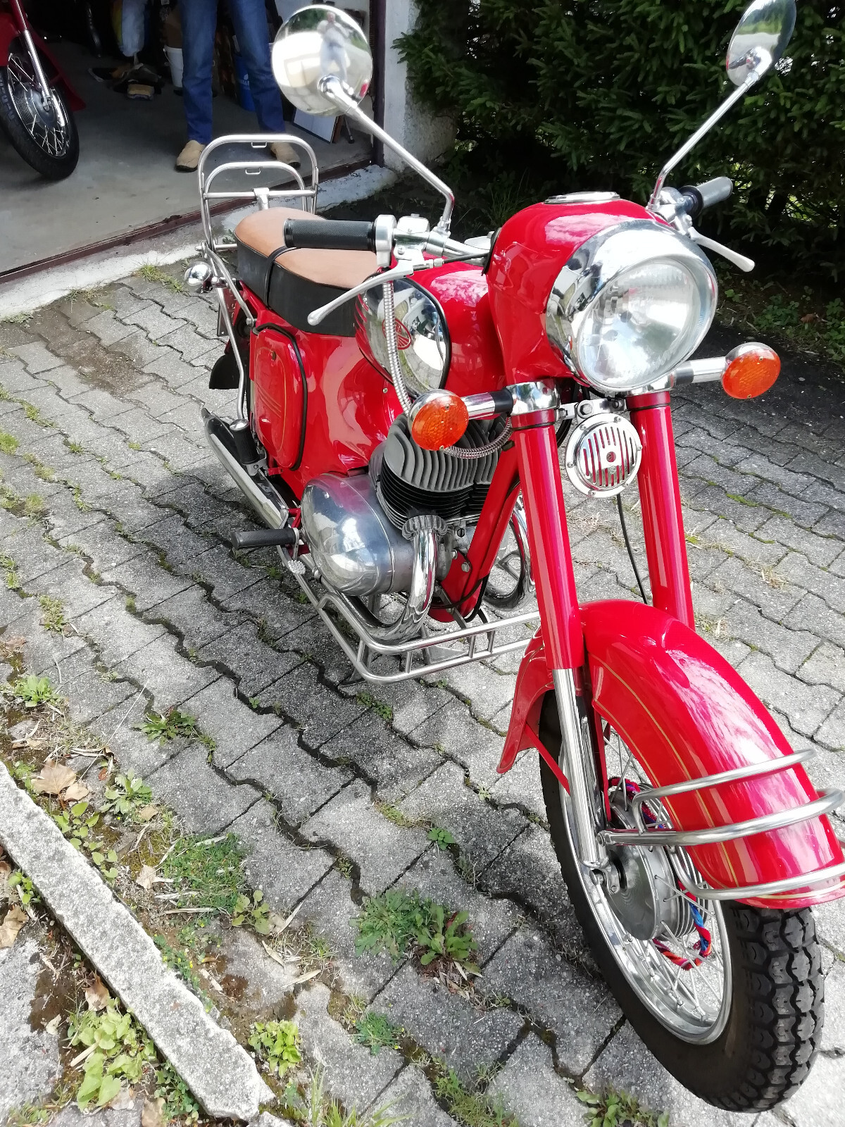 Bild 4 von 8