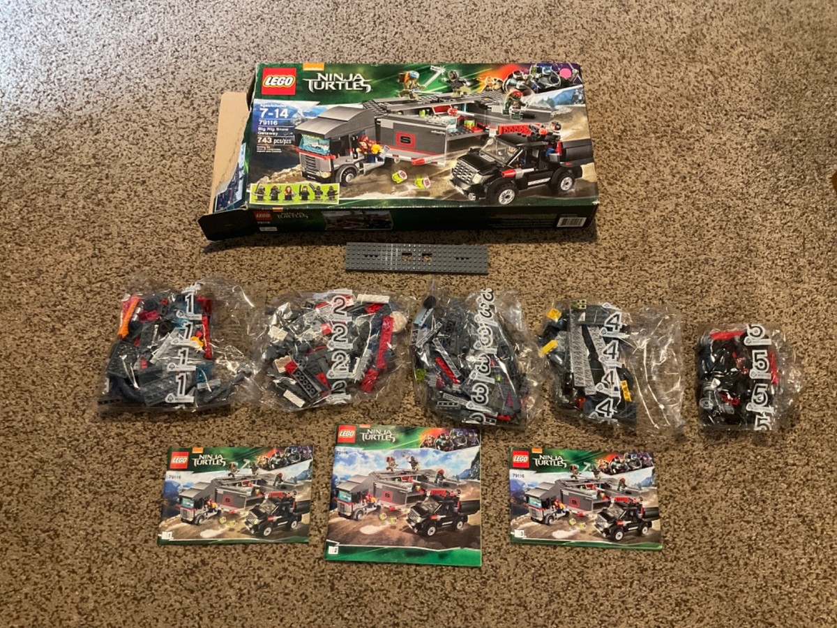 New LEGO Ninja Turtles. 79116. Discontinued. Box opened, but set