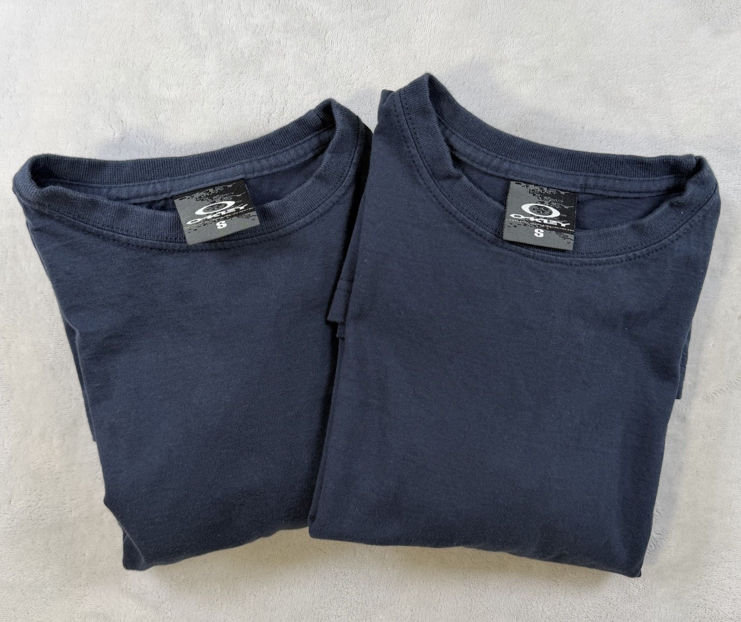Vintage 90s Oakley Blank T-Shirt Long Sleeves Men’s Size Small Made In USA