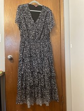 Vince Camuto Plus Size 1x Dress Black White Tiered Mesh With Lining Cross Top