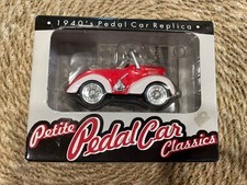 Crown Premiums 1940's Petite Pedal Car Replica's Hershey's 1:12 1998