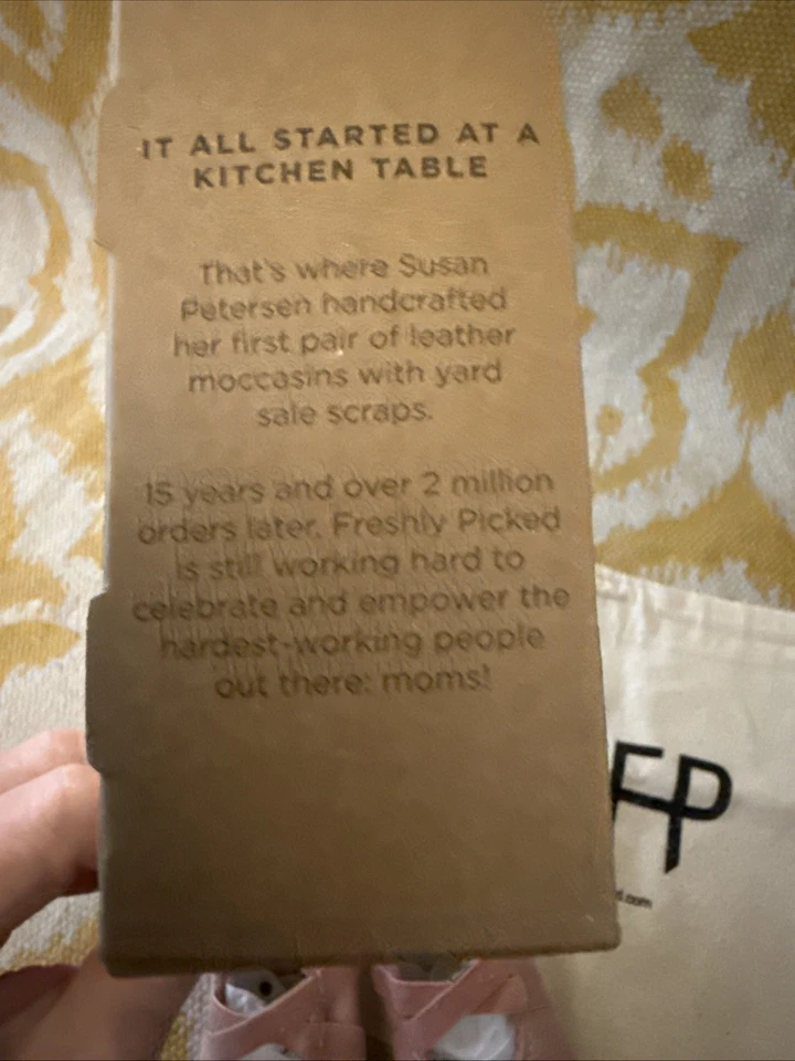 新鲜挑选芭蕾拖鞋腮红皮革 1 码婴儿鞋粉色美国全新带包装 — 第 4/4 张图片