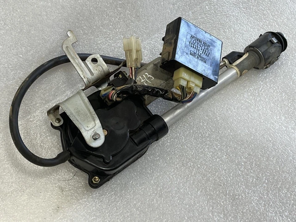 Montaje de antena Lexus Es250 1990 1991 Foto 2 de 3