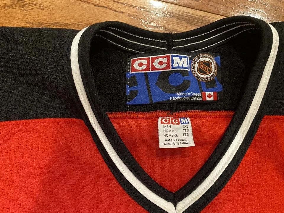 Vintage 1990s New Jersey Devils NHL Men’s XXL Hockey Jersey CCM Air-Knit MIC Red - Image 3 of 4