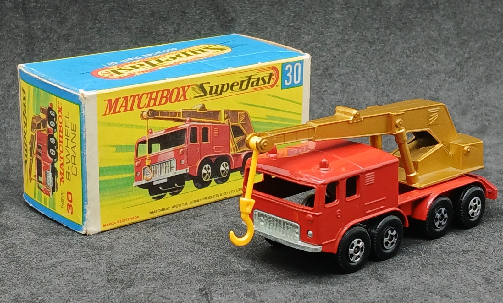 Matchbox 30c, 8 Wheel Crane Truck - Free Price Guide & Review