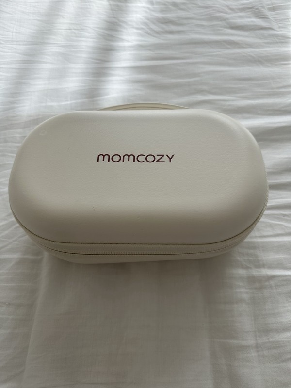 Momcozy M5 Double Wearable Breast Pump + Case, Cables, Manual 9 LEVELS WHITE PO 