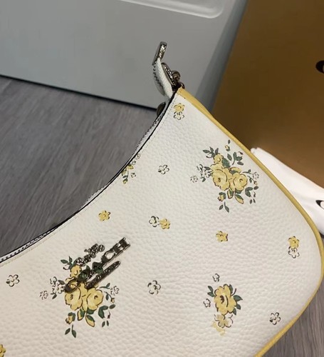 COACH CAL45 Teri Shoulder Bag With Floral Print Chalk Multi Women Outlet NEW - Picture 6 of 10