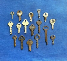 Lot Of 17 Vintage Keys Jewelry Box Locker Padlock