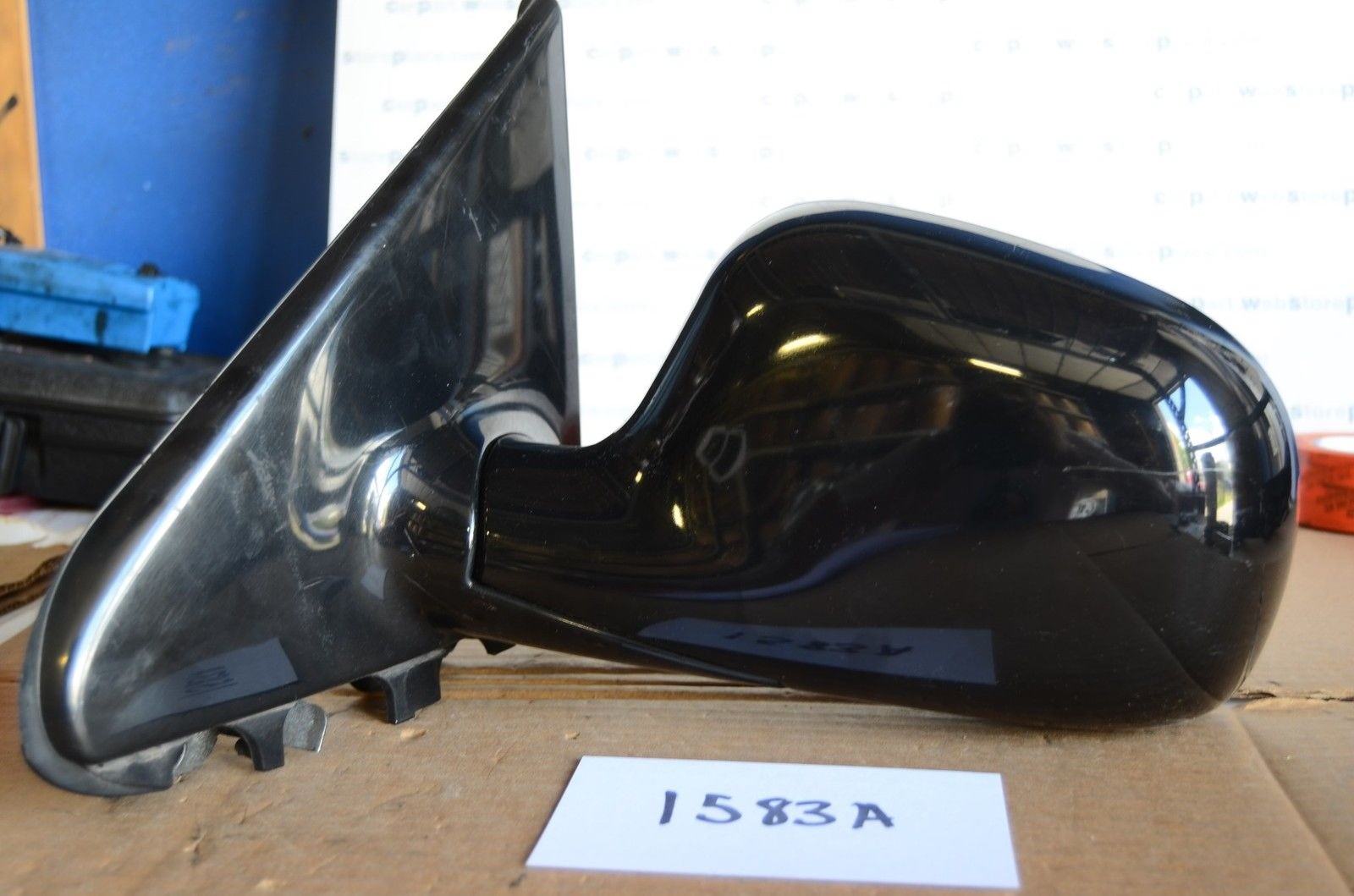 96 - 00 DODGE GRAND CARAVAN DRIVER side MANUAL Mirror Used BLACK Color #1583-A
