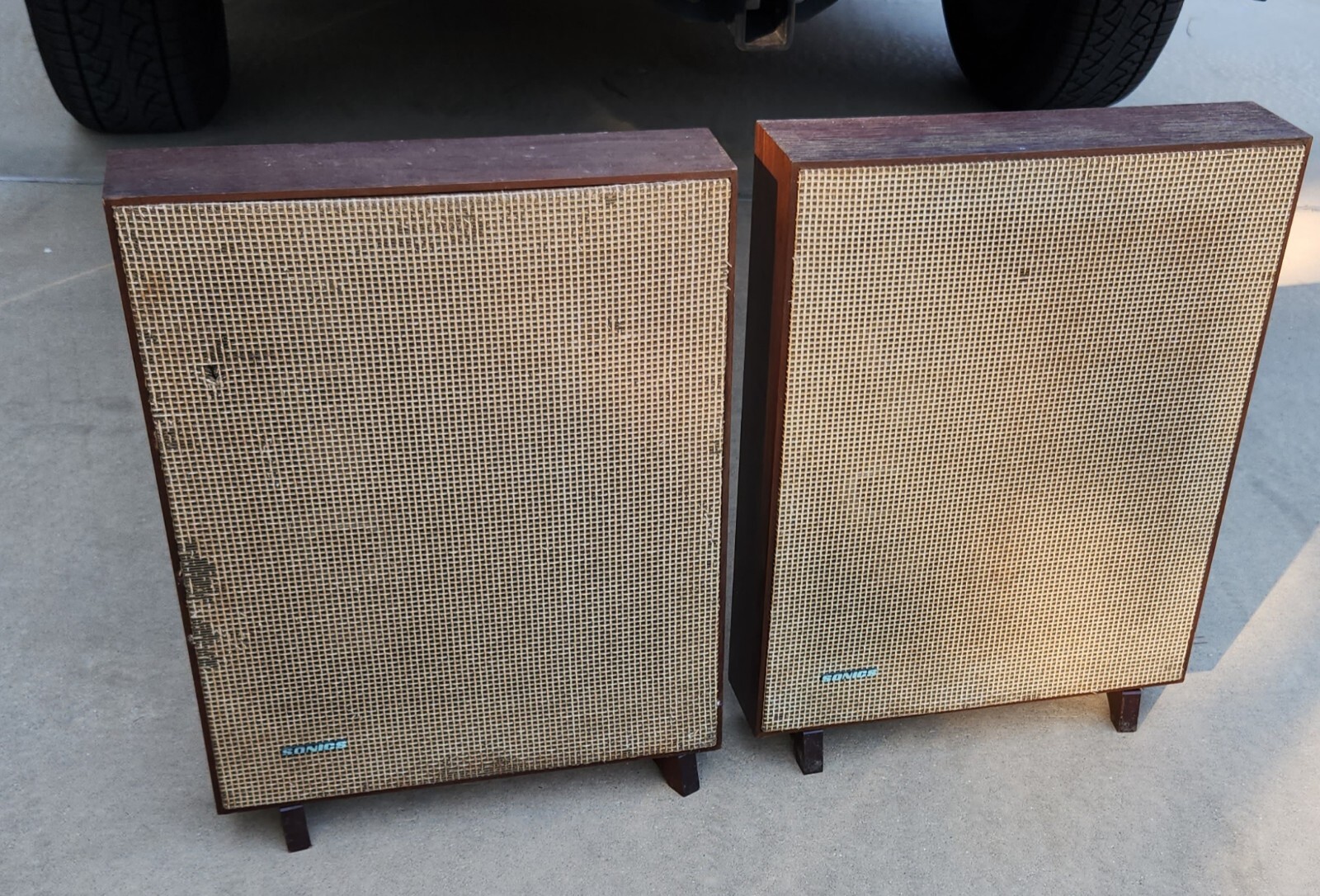 Pair of Vintage Sonics AS-66, 2 way 6 Speakers System By Pioneer Tested - Walnut
