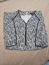 Woman's Size 6 Banana Republic Black And White Dress