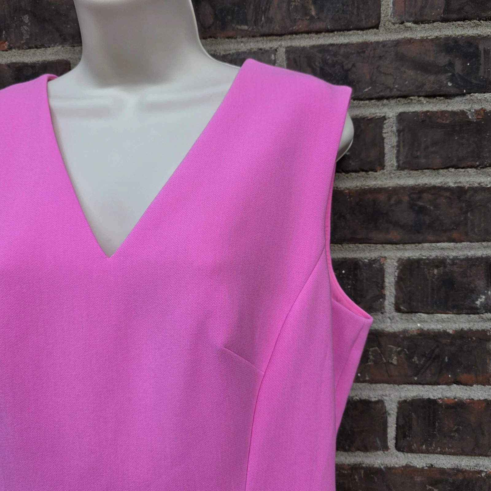 Abito Kate Spade A Line Carosel rosa caldo crepe nuovo con etichette taglia 12 senza maniche scollo a V