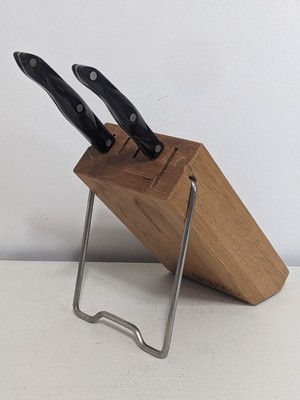 5 Slot Wood Cutco Knife Block With 2 Knives (Carver #1723 KA & Trimmer #1721 JJ)