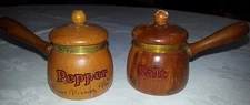 Vintage MOUNT VERNON VA Wood Salt and Pepper Shakers 