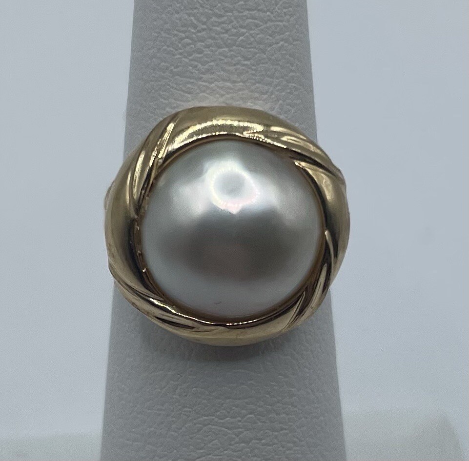 14k Solid Yellow Gold Mabe Pearl Split Shank Ring… - image 4