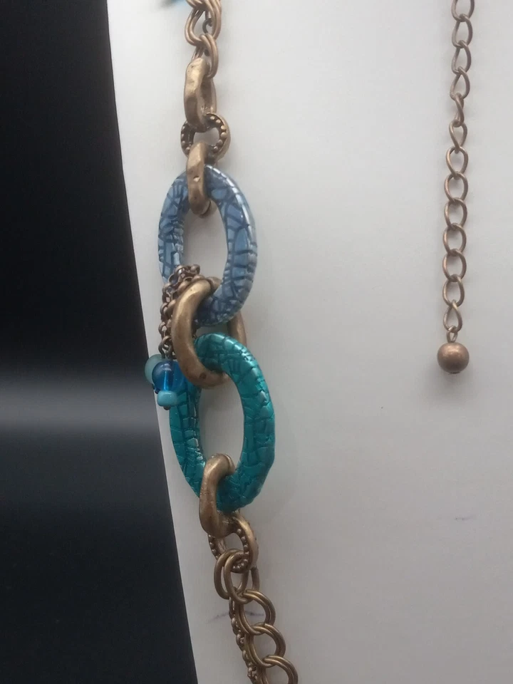Collar Chico's 36" Tono Latón Cuentas Verde/Azul Estampado Lagarto Diseño Cadena Abierta  Foto 2 de 4
